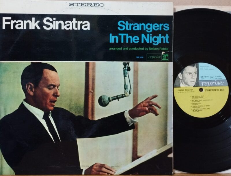 Frank Sinatra – Strangers In The Night Crooner Lp