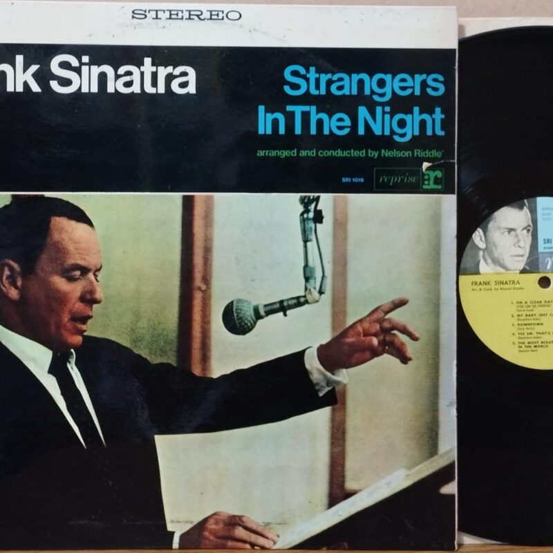 Frank Sinatra – Strangers In The Night crooner lp